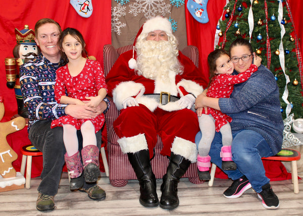 Pictures with Santa 2025
